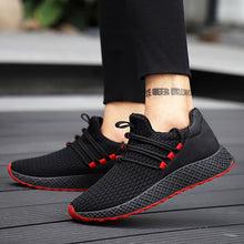Load image into Gallery viewer, Men Sneakers Black Mesh Breathable Running Sport Shoes Male Lace Up Wear-resistant Men Low Athletic Sneakers zapatillas hombre