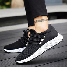 Load image into Gallery viewer, Men Sneakers Black Mesh Breathable Running Sport Shoes Male Lace Up Wear-resistant Men Low Athletic Sneakers zapatillas hombre