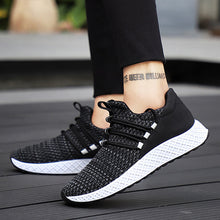 Load image into Gallery viewer, Men Sneakers Black Mesh Breathable Running Sport Shoes Male Lace Up Wear-resistant Men Low Athletic Sneakers zapatillas hombre